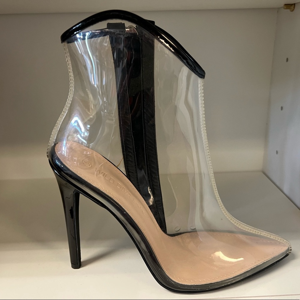 Clear Black BootieWindow Display Item